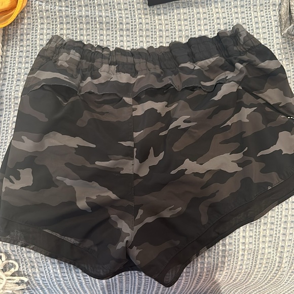 Athletes Racer Run Shorts 4” - Picture 2 of 3